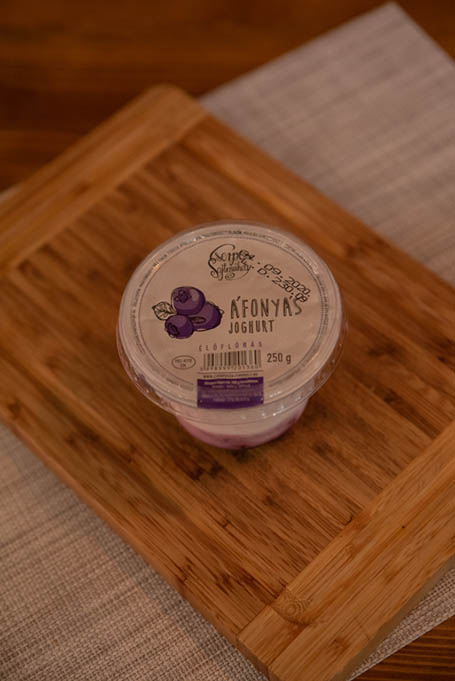 Mancsóék - Cserpes Áfonyás joghurt